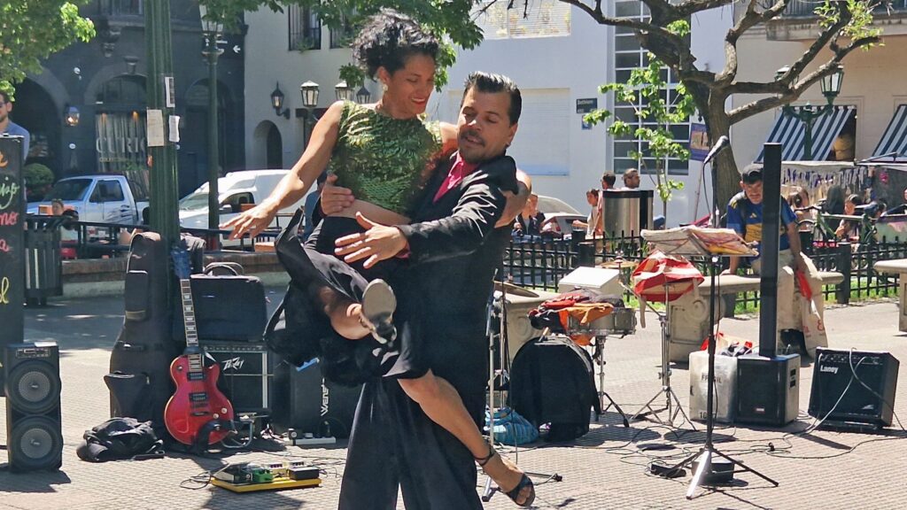 photo d'un spectacle de rue de danseurs de flamenco en Argentine